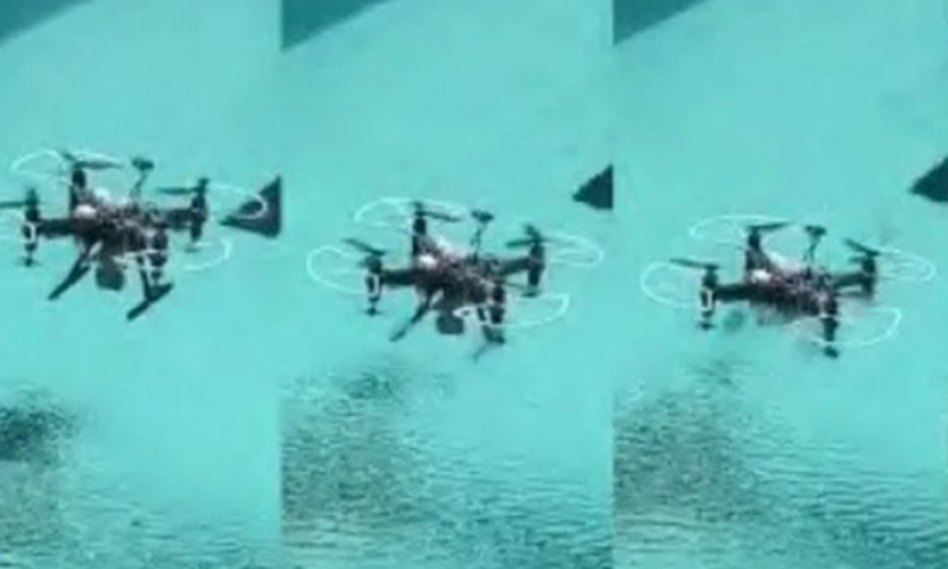 Trung Quốc ph&aacute;t triển thiết bị bay kh&ocirc;ng người l&aacute;i hoạt động được dưới nước