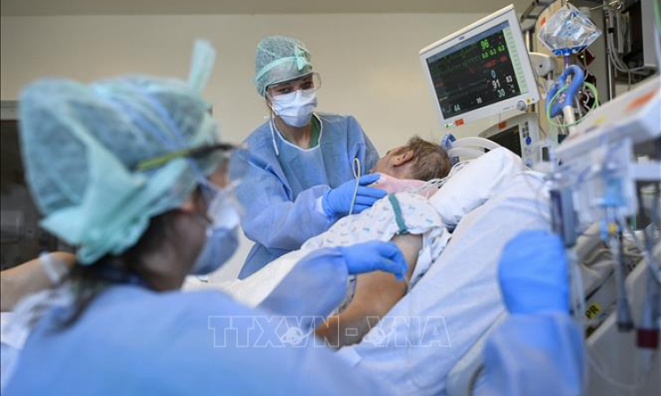 Biến thể Delta đ&atilde; l&acirc;y lan tr&ecirc;n 70% l&atilde;nh thổ ch&acirc;u &Acirc;u