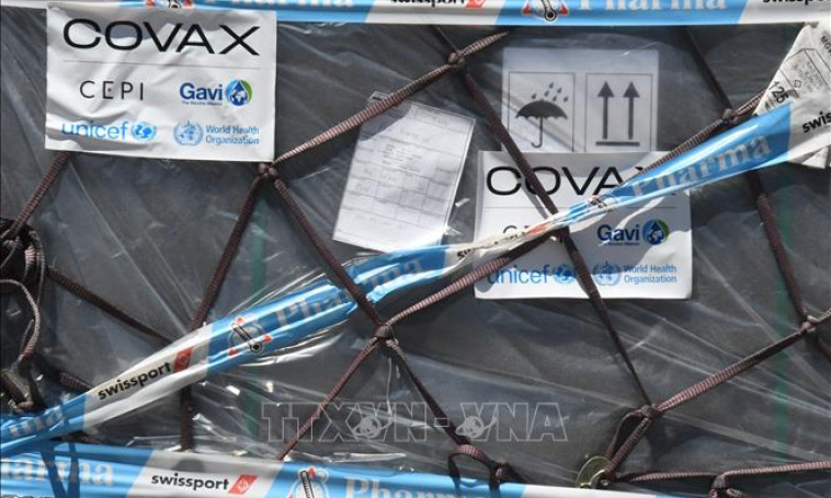 WHO tăng cường ph&acirc;n phối vaccine ngừa COVID-19 cho ch&acirc;u Phi