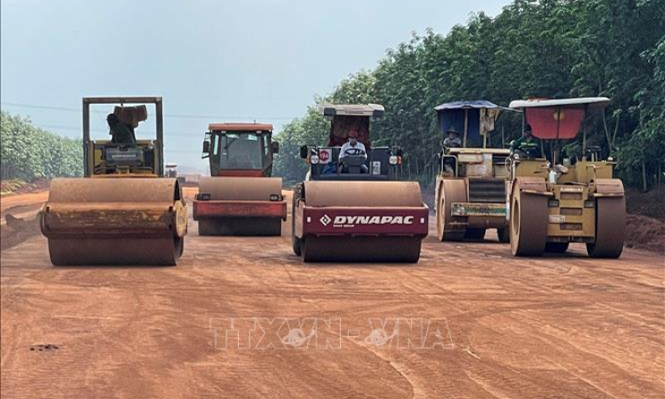 Tập trung nguồn lực thi c&ocirc;ng cao tốc Phan Thiết &ndash; Dầu Gi&acirc;y