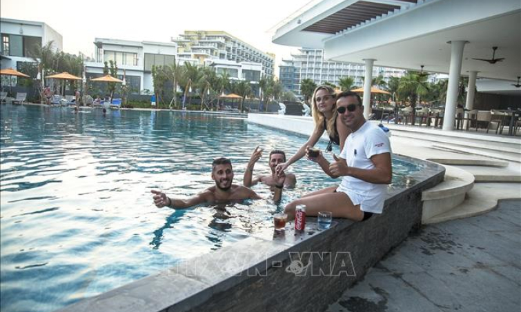 Bộ Giao th&ocirc;ng vận tải đồng &yacute; th&iacute; điểm đ&oacute;n kh&aacute;ch du lịch đến Ph&uacute; Quốc