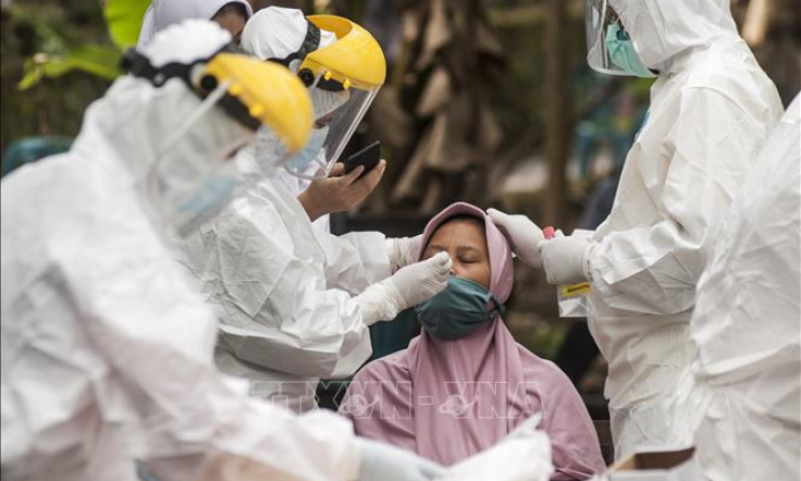 Khu vực Đ&ocirc;ng Nam &Aacute; cần th&ecirc;m vaccine để ngăn chặn tỷ lệ tử vong tăng vọt