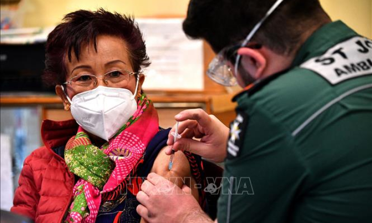 Australia chuẩn bị ti&ecirc;m liều vaccine tăng cường