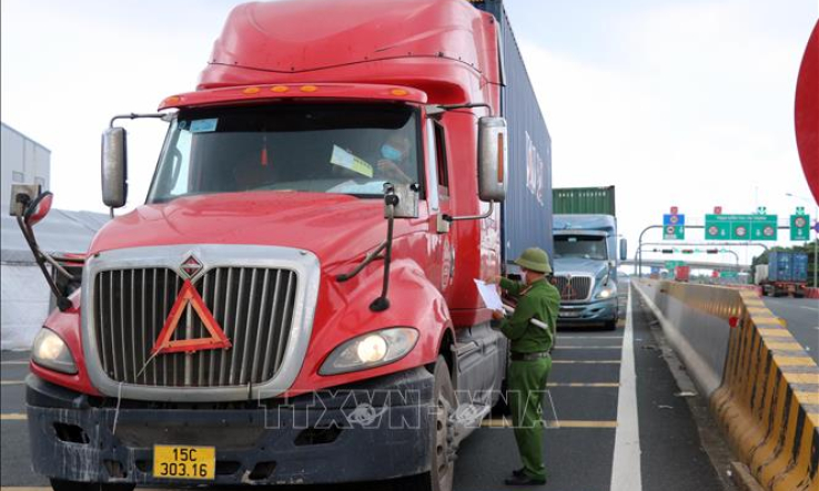 Ưu ti&ecirc;n tạo ‘luồng xanh’ để đẩy nhanh lưu th&ocirc;ng, tăng cung ứng thực phẩm