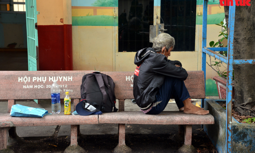 Hỗ trợ khẩn cấp nơi ở cho người lang thang, cơ nhỡ trong thời gian gi&atilde;n c&aacute;ch x&atilde; hội