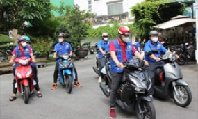 TP Hồ Ch&iacute; Minh: 700 t&igrave;nh nguyện vi&ecirc;n l&agrave;m shipper chuyển c&aacute;c g&oacute;i an sinh đến người d&acirc;n