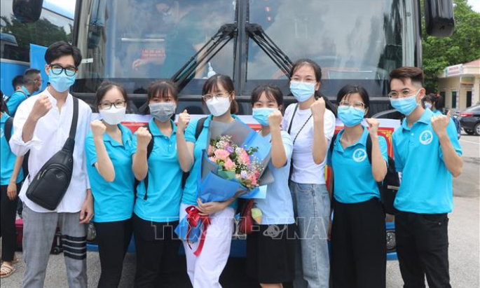 Triển khai c&aacute;c đội h&igrave;nh sinh vi&ecirc;n t&igrave;nh nguyện hỗ trợ chống dịch tại ph&iacute;a Nam