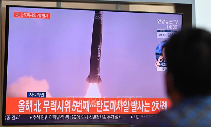 Vụ ph&oacute;ng của Triều Ti&ecirc;n: Hội đồng An ninh quốc gia H&agrave;n Quốc họp khẩn