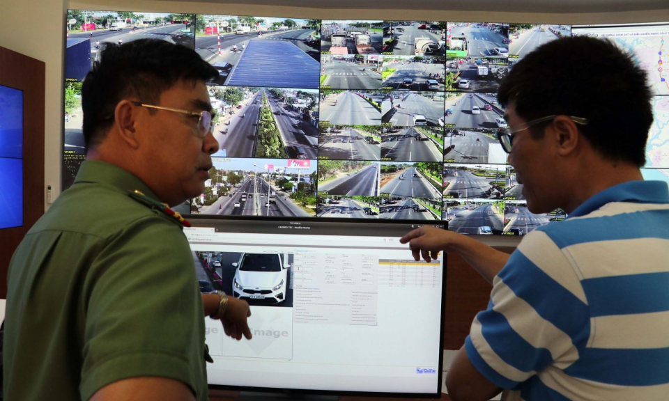 Cận kề ‘thời hạn’ xử phạt xe vận tải kh&ocirc;ng lắp camera gi&aacute;m s&aacute;t