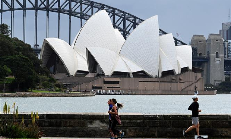 Australia mở cửa bi&ecirc;n giới, nối lại chuyến bay quốc tế từ th&aacute;ng 11