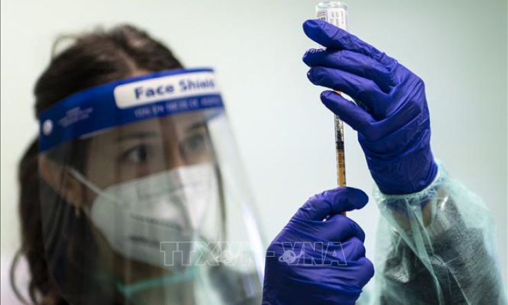 Nghi&ecirc;n cứu s&acirc;u về hiệu quả của vaccine ngừa COVID-19 ở người suy giảm miễn dịch