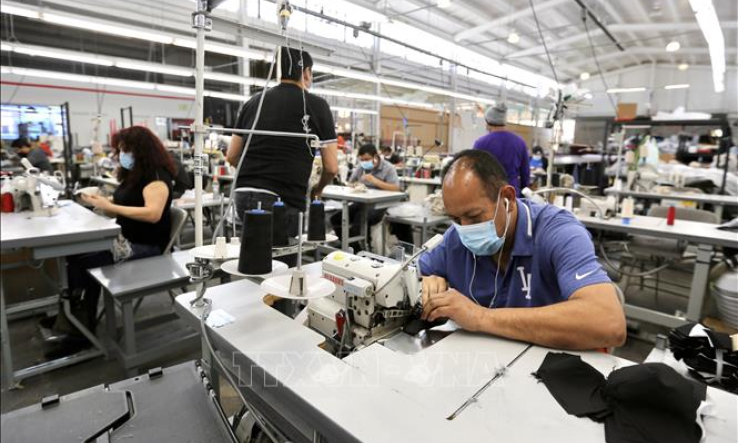 Thị trường việc l&agrave;m Mỹ phục hồi mạnh mẽ