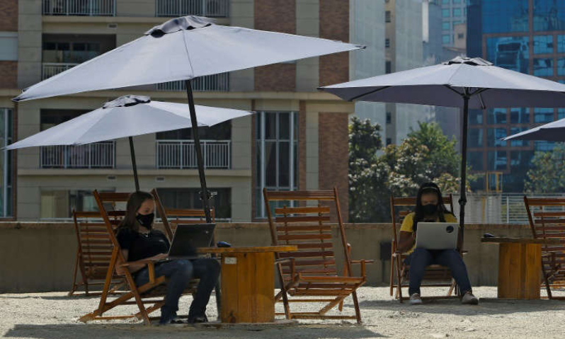 Văn ph&ograve;ng chia sẻ ngo&agrave;i trời nở rộ tại Brazil sau dịch COVID-19