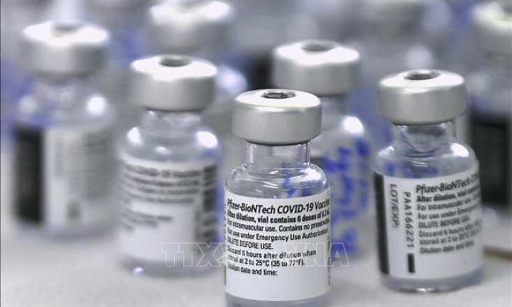 Pfizer xin cấp ph&eacute;p sử dụng vaccine cho trẻ từ 5-11 tuổi tại Canada