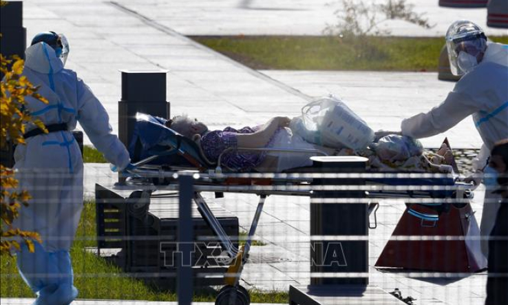 Ca mắc v&agrave; tử vong v&igrave; COVID-19 tăng vọt, ch&acirc;u &Acirc;u đối diện m&ugrave;a đ&ocirc;ng đại dịch lần hai