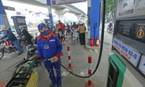 Chuy&ecirc;n gia nhận định: Gi&aacute; xăng dầu tăng sẽ t&aacute;c động rất mạnh tới tăng trưởng kinh tế