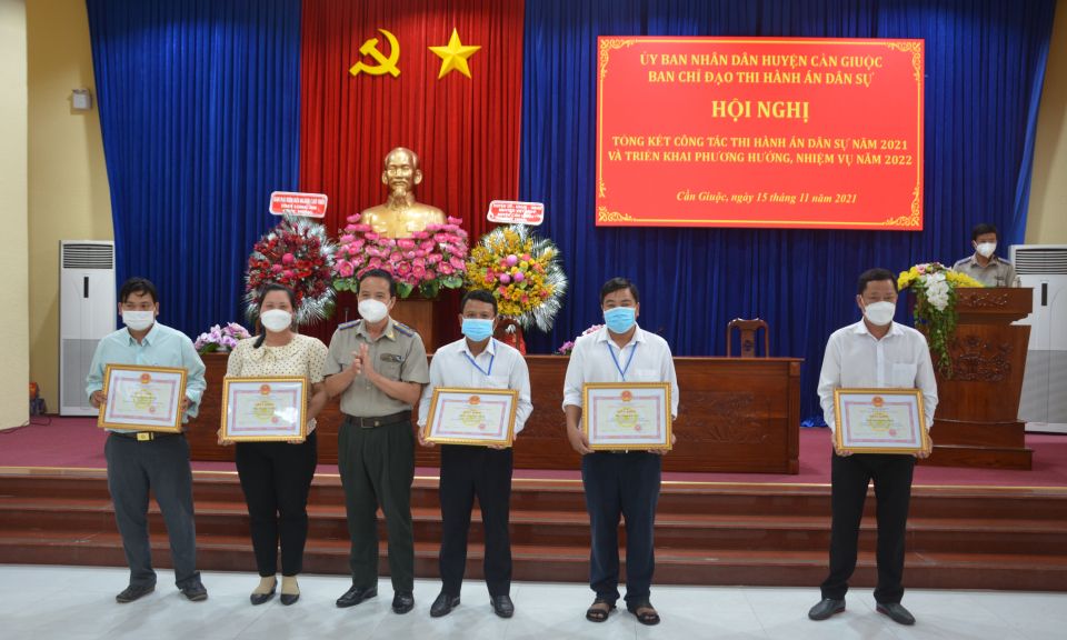 Cần Giuộc: tổng kết c&ocirc;ng t&aacute;c thi h&agrave;nh &aacute;n d&acirc;n sự năm 2021