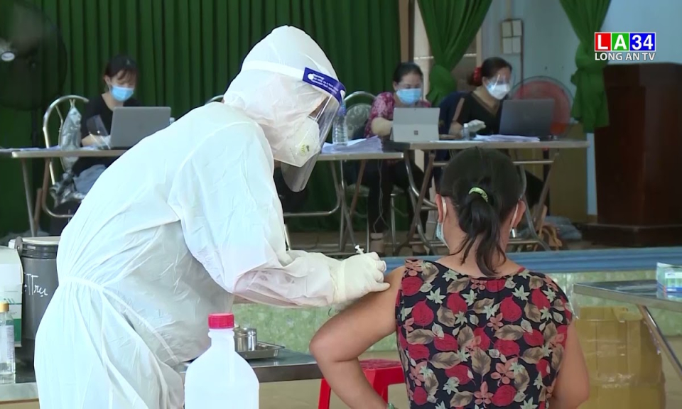 Long An ph&acirc;n bổ vaccine ph&ograve;ng Covid-19 đợt 16 v&agrave; 17 cộng đồng