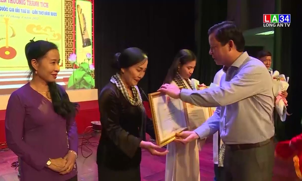 Lễ tổng kết v&agrave; khen thưởng th&agrave;nh t&iacute;ch Hội thi Đờn ca t&agrave;i tử Quốc gia lần thứ III/2022