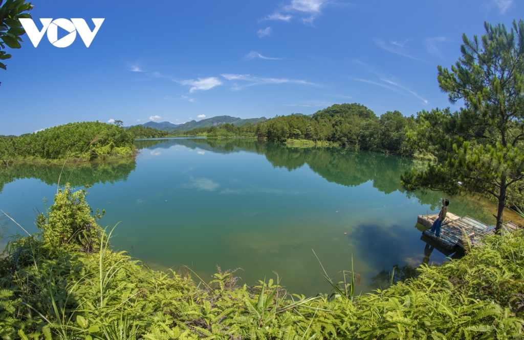 Đây cũng là tiềm năng để Móng Cái tiếp tục mở rộng không gian du lịch, phát triển các điểm đến sinh thái gắn với trải nghiệm văn hoá của các dân tộc bản địa trên tuyến biên giới. Móng Cái đặt mục tiêu đón 1,5 triệu lượt du khách, trong đó có trên 500.000 khách quốc tế trong năm 2023.