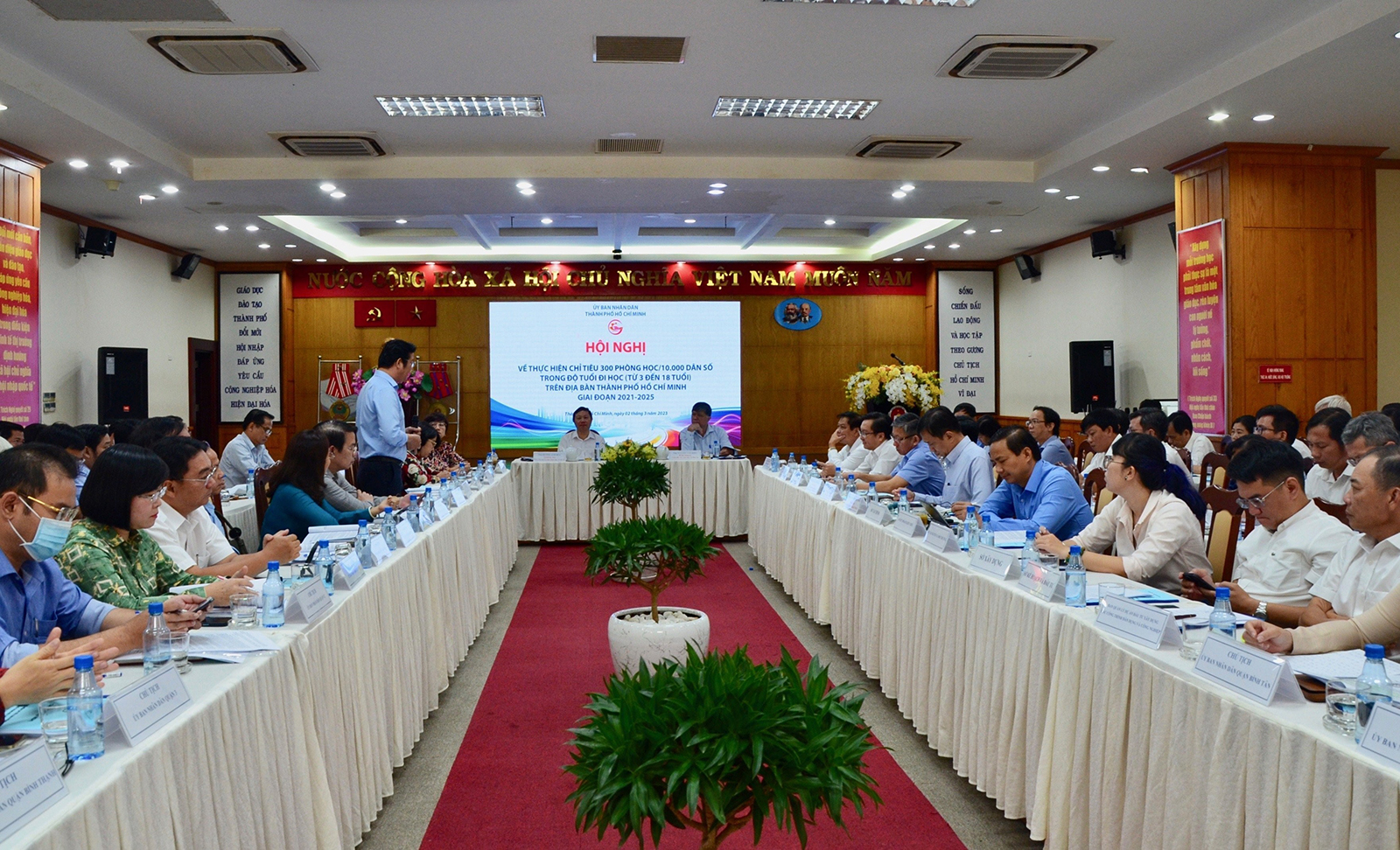 Ảnh với chú thích