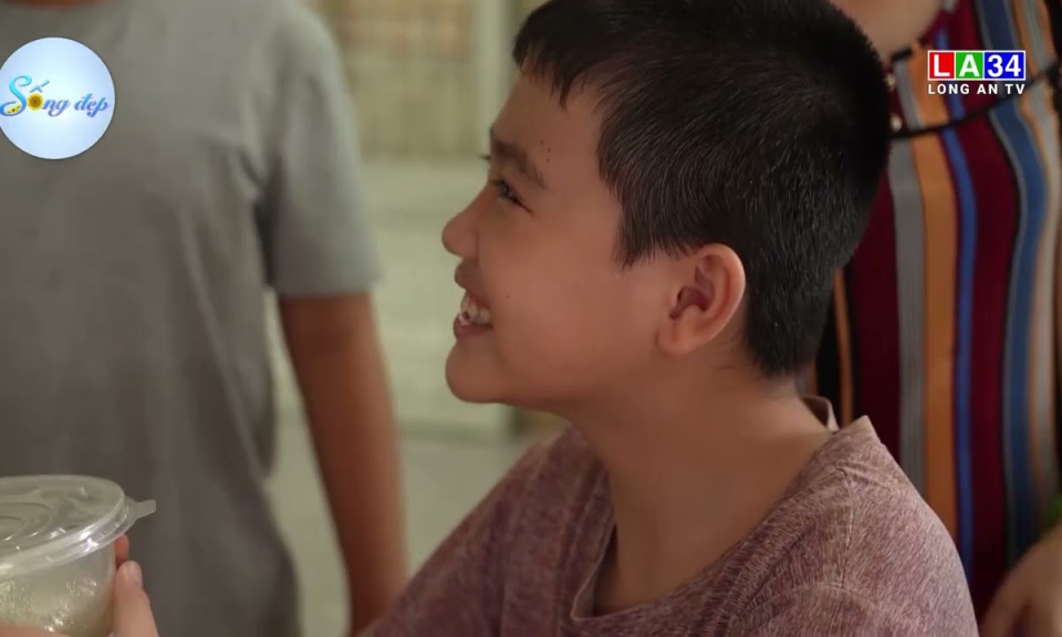 Những suất ăn nghĩa t&igrave;nh