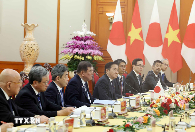 Chủ tịch đảng Dân chủ Tự do, Thủ tướng Nhật Bản Ishiba Shigeru và đoàn đại biểu Nhật Bản tại buổi tiếp. (Ảnh: Thống Nhất/TTXVN)