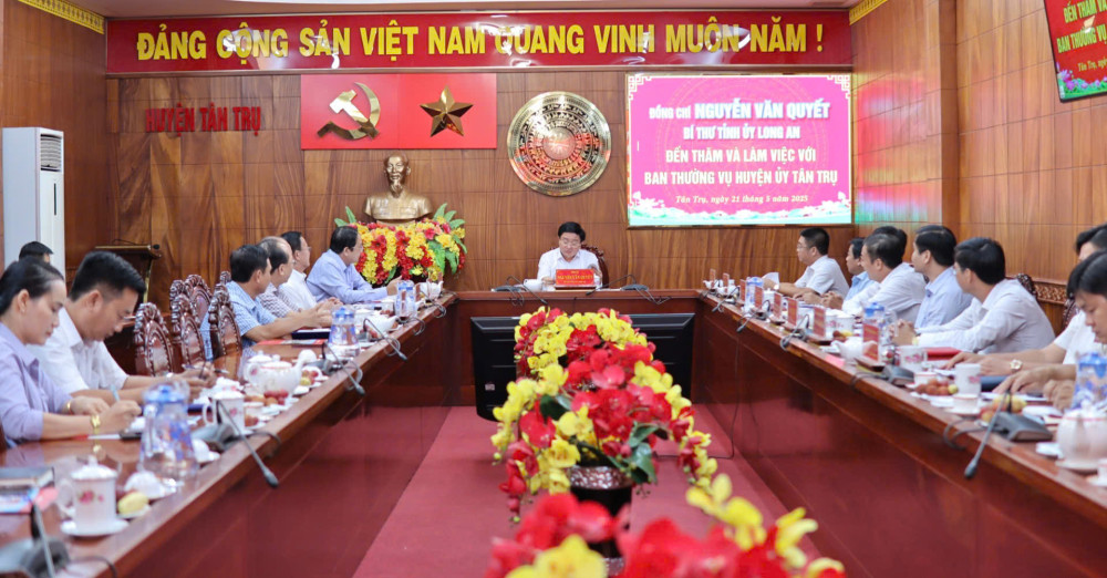 Huyện ủy Tân Trụ đã hoàn thành Đề án về việc chấm dứt hoạt động Đảng bộ huyện và thành lập Đảng bộ xã mới