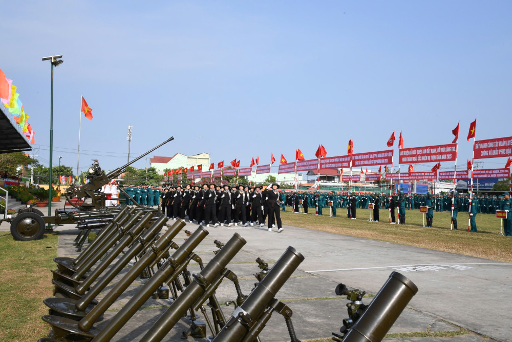 Xây dựng lực lượng vũ trang tỉnh Long An tinh, gọn, mạnh đáp ứng yêu cầu bảo vệ Tổ quốc trong tình hình mới