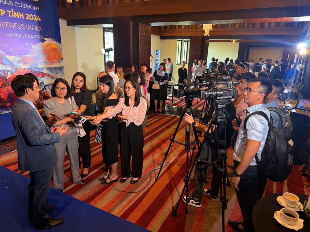 Mỗi nhà báo, phóng viên phải trang bị kỹ năng, làm chủ công nghệ thông tin để bắt nhịp với xu hướng làm báo đa phương tiện