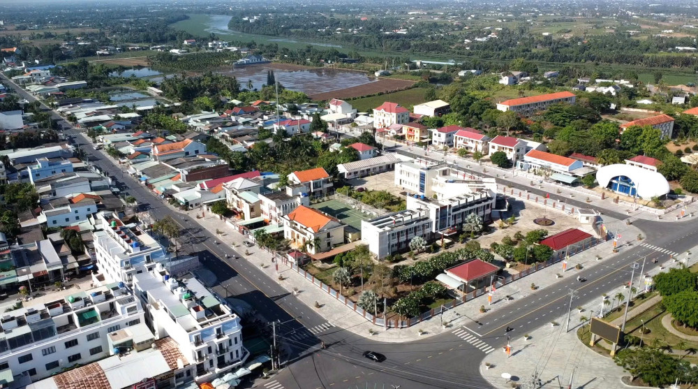 Từ khi xây dựng nông thôn mới, nông thôn mới nâng cao, diện mạo huyện Tân Trụ ngày càng đổi mới