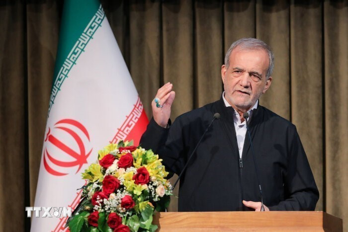 Tổng thống Iran Masoud Pezeshkian. (Ảnh: IRNA/TTXVN)