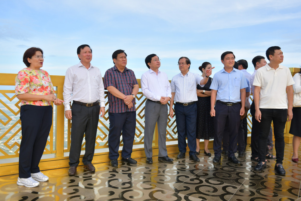Bí thư Tỉnh ủy - Nguyễn Văn Quyết cùng đoàn công tác khảo sát tại Khu du lịch Quốc gia Núi Bà Đen