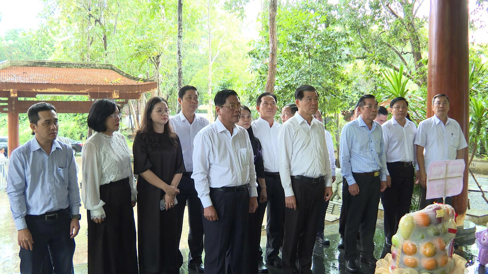 Đoàn công tác số 6 của Ủy ban Kiểm tra Trung ương đến dâng hoa, dâng hương tưởng niệm tại Di tích lịch sử Ban Kiểm tra Trung ương Cục miền Nam