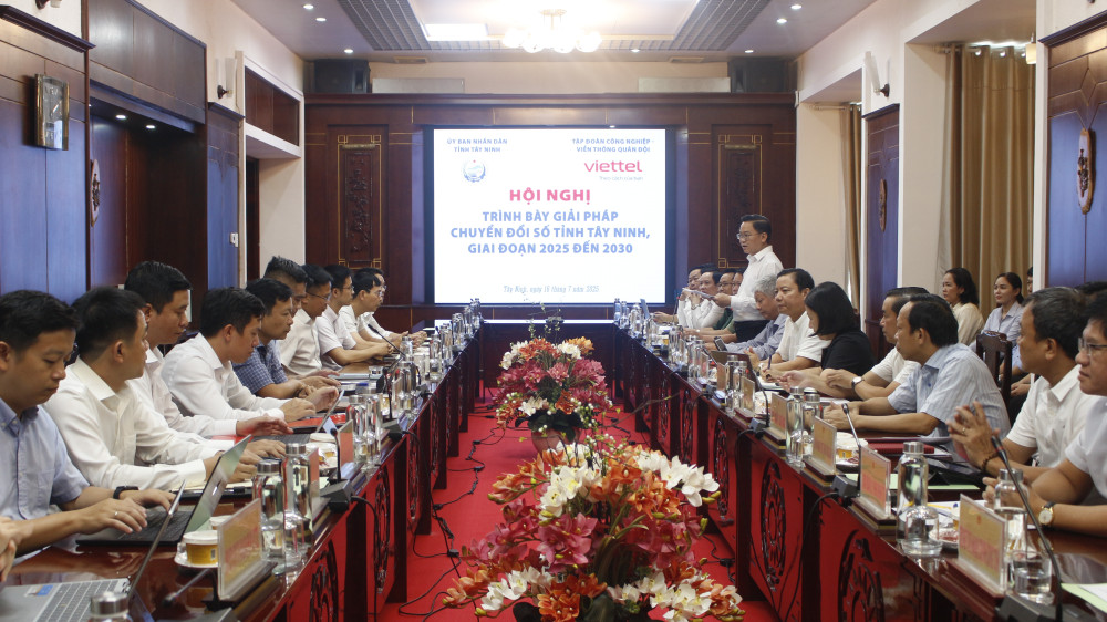 Các đại biểu tham dự hội nghị