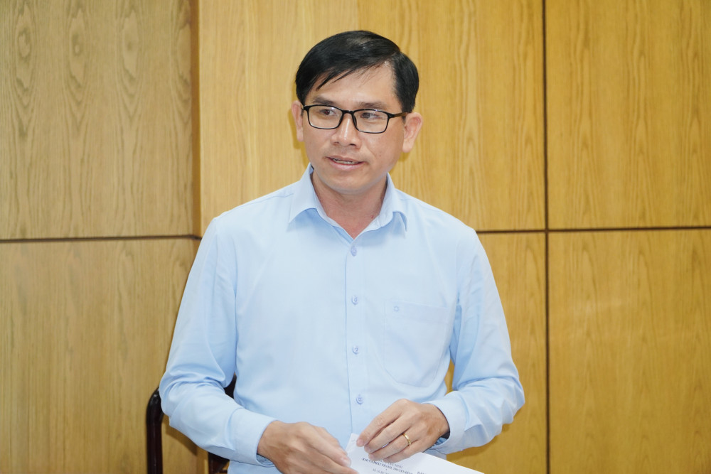 Tổng Biên tập Báo và Phát thanh, Truyền hìnhTây Ninh Lê Hồng Phước phát biểu tại buổi làm việc