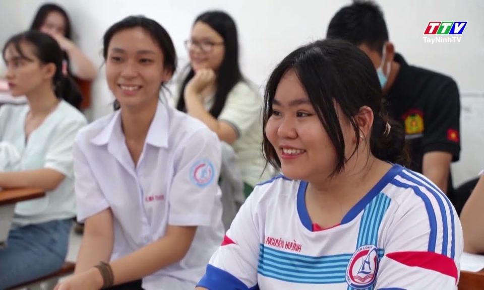 T&acirc;y Ninh đứng thứ 18/34 tỉnh th&agrave;nh về điểm trung b&igrave;nh tốt nghiệp THPT năm 2025