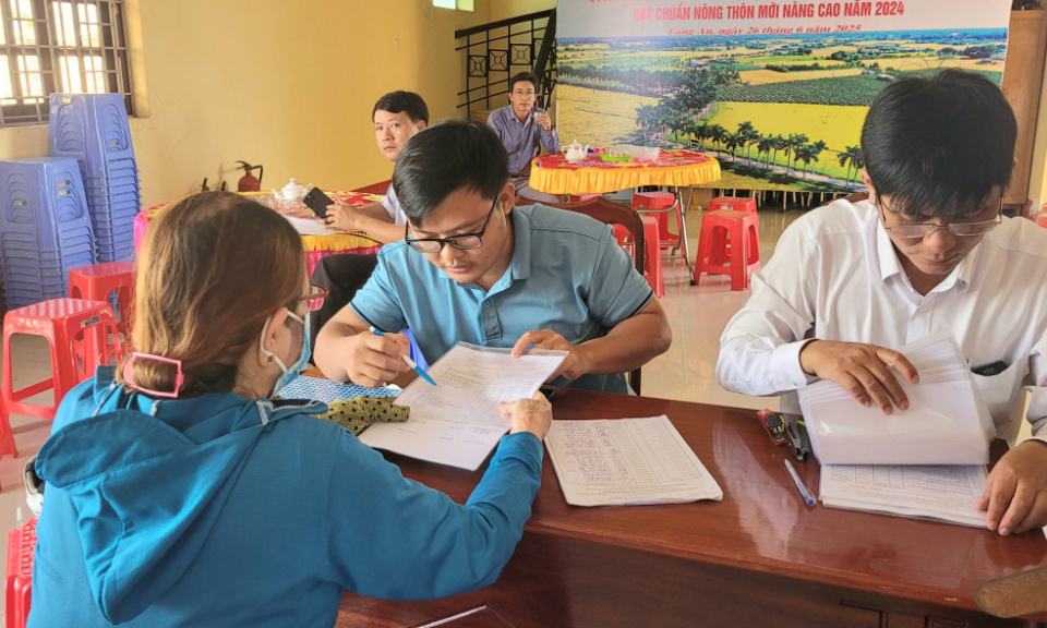 C&ocirc;ng bố phương &aacute;n bồi thường giải ph&oacute;ng mặt bằng dự &aacute;n Đường tỉnh 827E đoạn qua x&atilde; V&agrave;m Cỏ