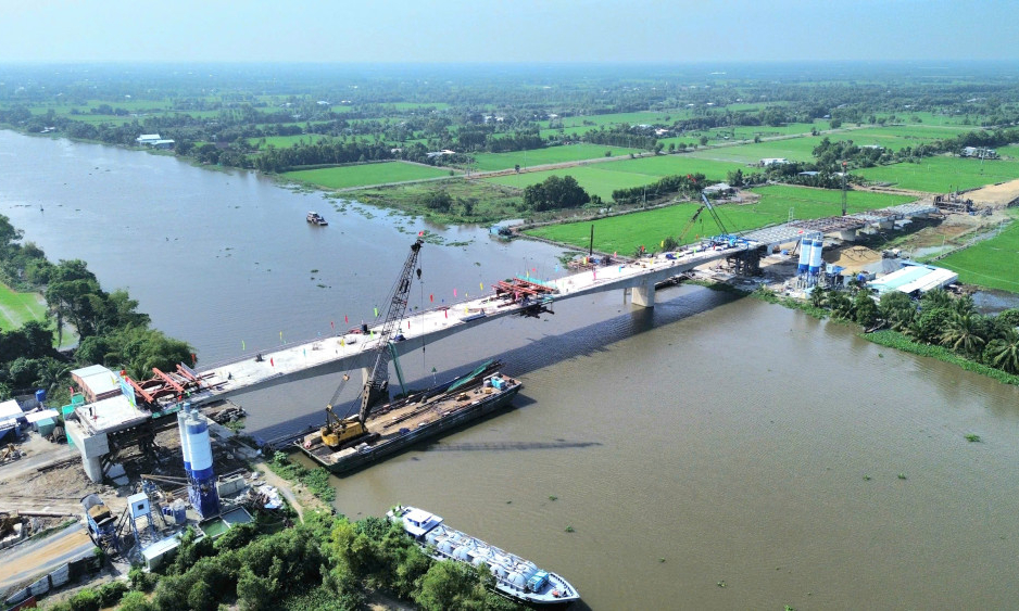 Đẩy nhanh tiến độ dự &aacute;n Đường tỉnh 822B kết nối v&ugrave;ng bi&ecirc;n, tạo đ&agrave; ph&aacute;t triển