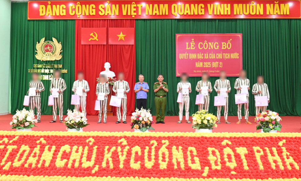 Trại giam C&acirc;y Cầy: Đặc x&aacute; 214 phạm nh&acirc;n