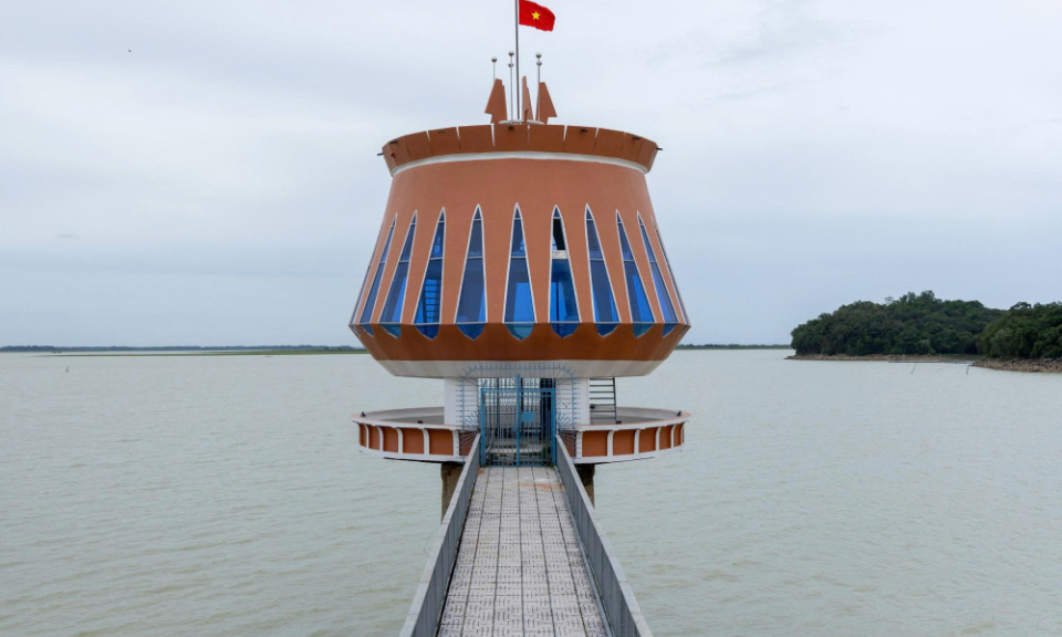 Lưu lượng nước về hồ Dầu Tiếng thấp hơn so với hằng năm