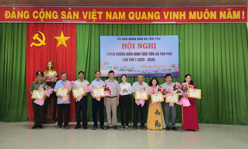 X&atilde; T&acirc;n Ph&uacute; tuy&ecirc;n dương điển h&igrave;nh ti&ecirc;n tiến giai đoạn 2020-2025