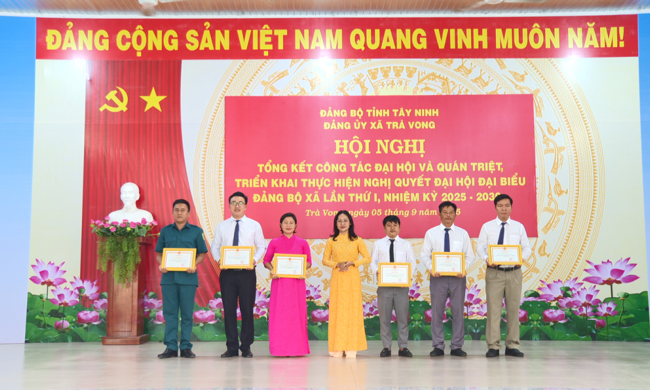 X&atilde; Tr&agrave; Vong tổng kết c&ocirc;ng t&aacute;c Đại hội đại biểu Đảng bộ x&atilde; lần thứ I, nhiệm kỳ 2025-2030