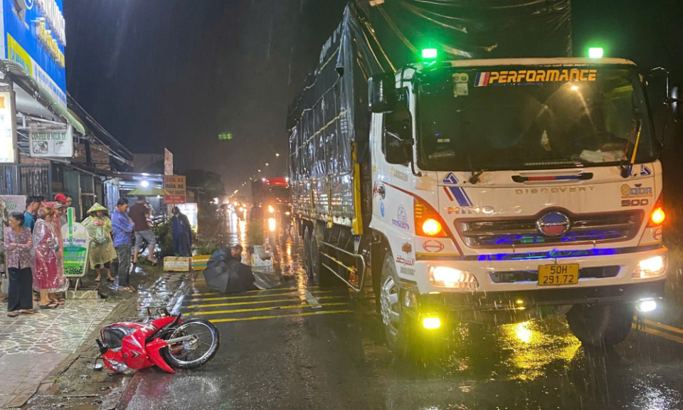 Một ng&agrave;y, 3 vụ tai nạn giao th&ocirc;ng tr&ecirc;n đường tỉnh 830, l&agrave;m 3 người tử vong