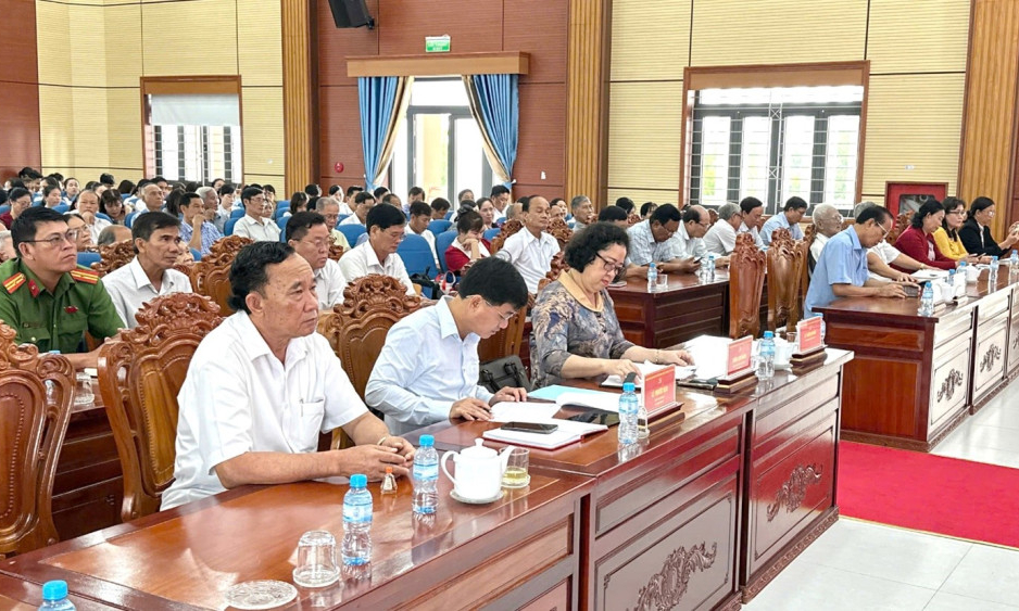 T&acirc;n Thạnh triển khai Nghị quyết Đại hội đại biểu Đảng bộ x&atilde;, nhiệm kỳ 2025-2030