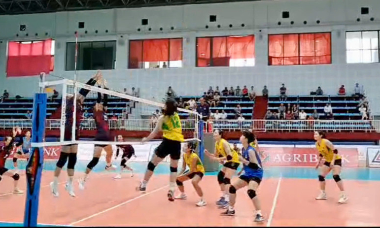 VTV B&igrave;nh Điền Long An gi&agrave;nh vị tr&iacute; thứ 3 chung cuộc tại Giải b&oacute;ng chuyền Vĩnh Long mở rộng 2025