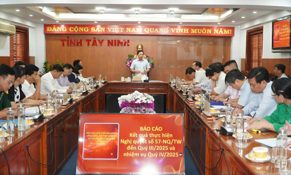 Đẩy nhanh việc t&iacute;ch hợp cơ sở dữ liệu l&ecirc;n hệ thống IOC phục vụ c&ocirc;ng t&aacute;c điều h&agrave;nh