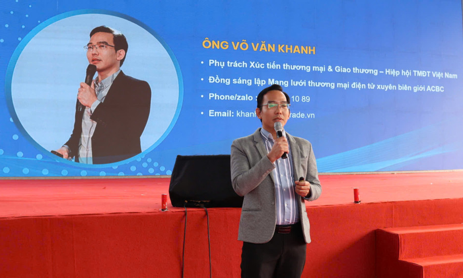 Tập huấn giải ph&aacute;p chuyển đổi số v&agrave; ứng dụng thương mại điện tử cho tiểu thương