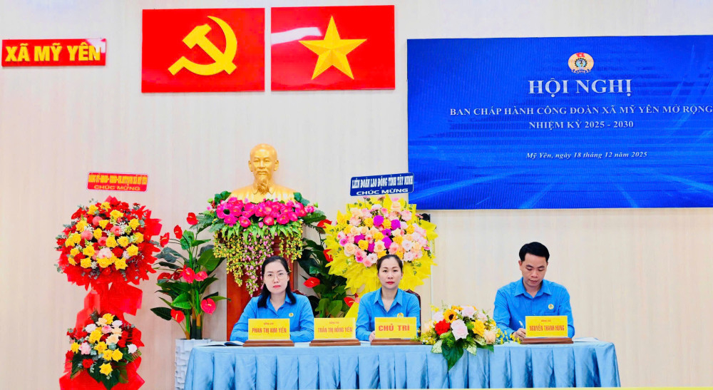 Đoàn Chủ tịch điều hành Hội nghị Ban Chấp hành Công đoàn xã Mỹ Yên mở rộng nhiệm kỳ 2025-2030