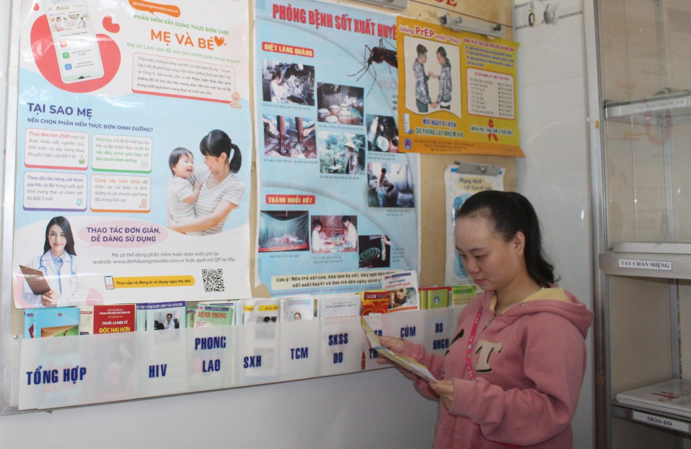 Công tác truyền thông - giáo dục sức khỏe được đẩy mạnh nhằm nâng cao nhận thức của người dân về lợi ích của tầm soát bệnh lây truyền từ mẹ sang con